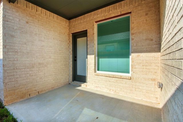 1797 N Peach Creek Drive, Dayton, TX 77535