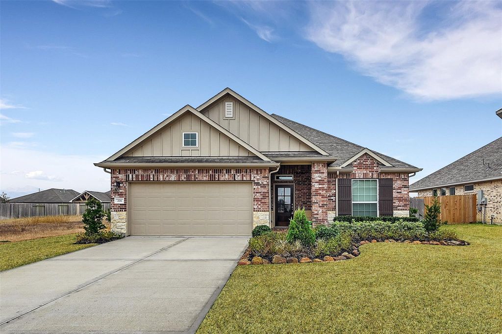 206 Brazos Drive, Baytown, TX 77523