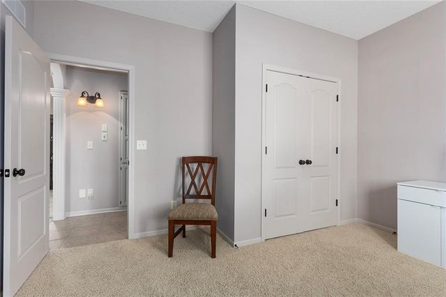 901 SW Olympia Court, Lee's Summit, MO 64082