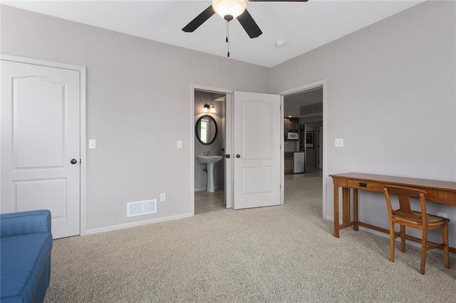 901 SW Olympia Court, Lee's Summit, MO 64082