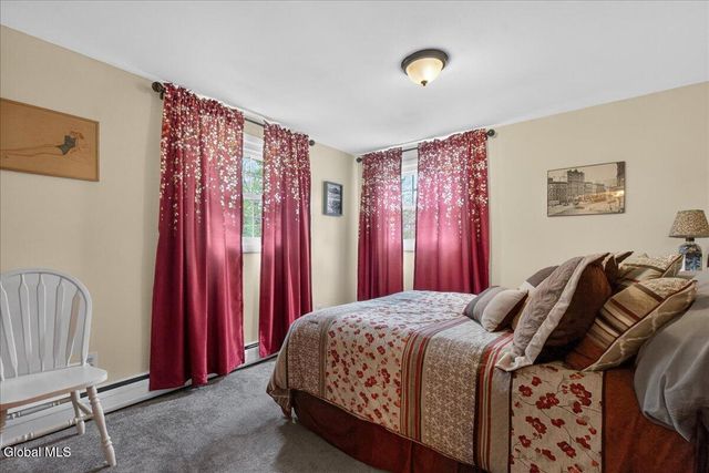 29 Hills Road, Malta, NY 12019