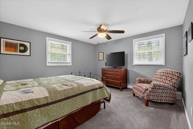 29 Hills Road, Malta, NY 12019