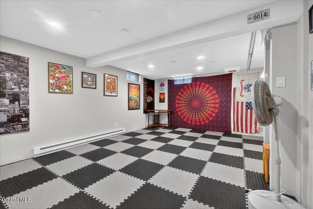 29 Hills Road, Malta, NY 12019