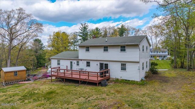 29 Hills Road, Malta, NY 12019