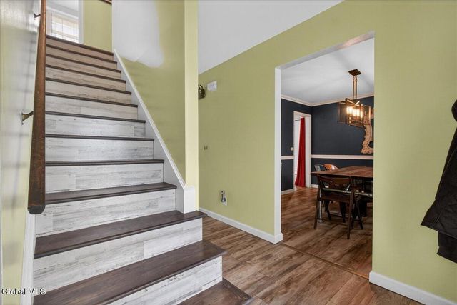 29 Hills Road, Malta, NY 12019