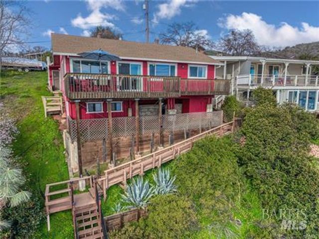 4045 Mesa Dr, Clearlake, CA 95422