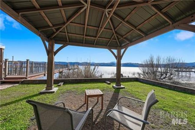 4045 Mesa Dr, Clearlake, CA 95422