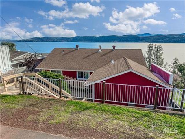 4045 Mesa Dr, Clearlake, CA 95422