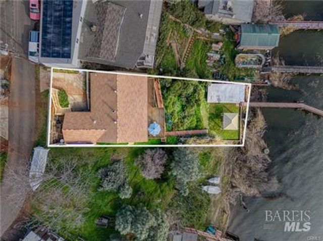 4045 Mesa Dr, Clearlake, CA 95422