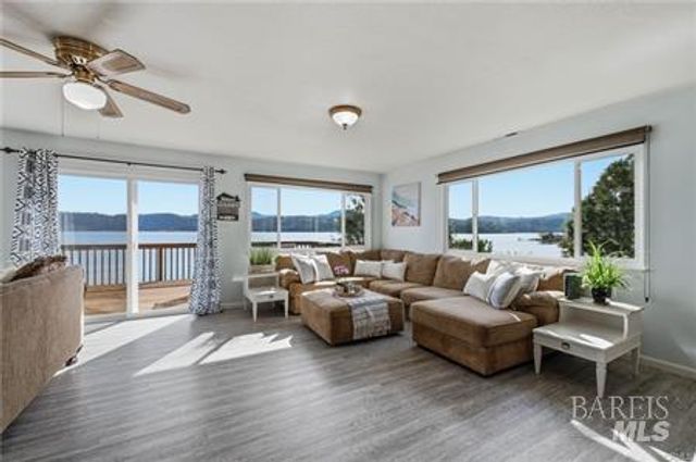 4045 Mesa Dr, Clearlake, CA 95422