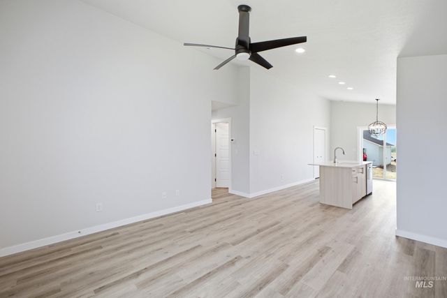 1386 N Coltsfoot Ave, Kuna, ID 83634