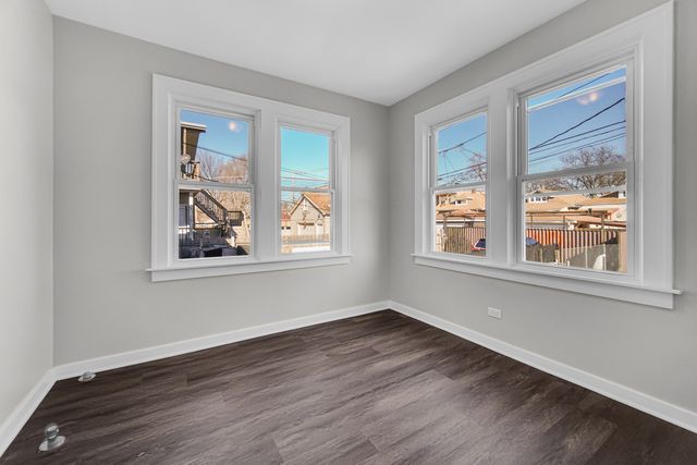 6017 S Washtenaw Avenue, Chicago, IL 60629