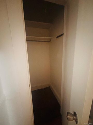 8815 Jamaica Avenue, Woodhaven, NY 11421