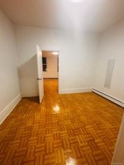 8815 Jamaica Avenue, Woodhaven, NY 11421