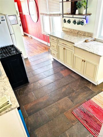 1469 Browning Street, Ferndale, MI 48220