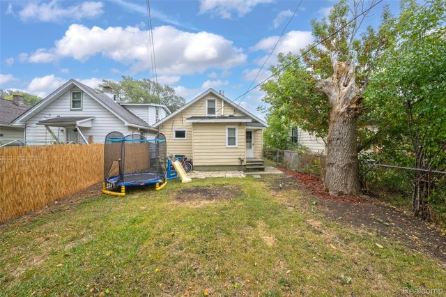 1469 Browning Street, Ferndale, MI 48220