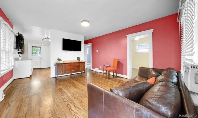 1469 Browning Street, Ferndale, MI 48220