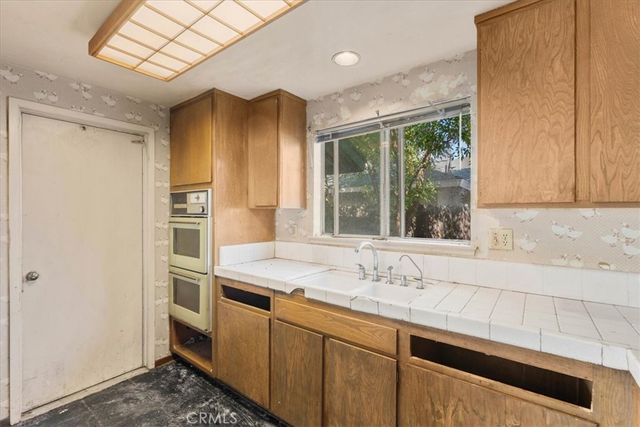 4865 Emerson, Riverside, CA 92504