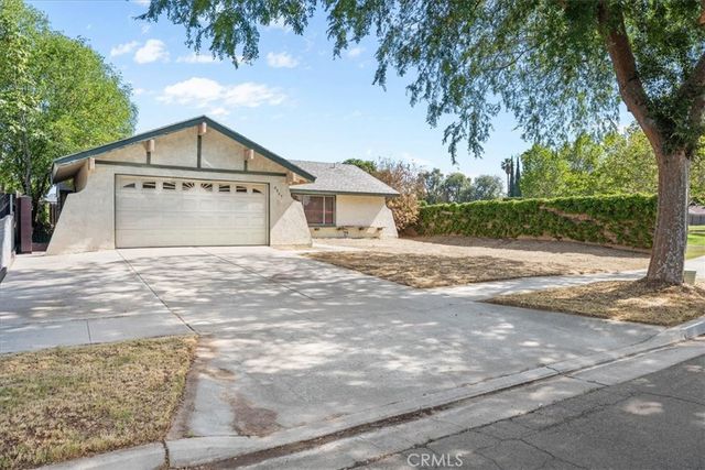 4865 Emerson, Riverside, CA 92504