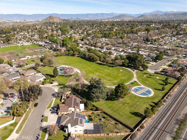 4865 Emerson, Riverside, CA 92504