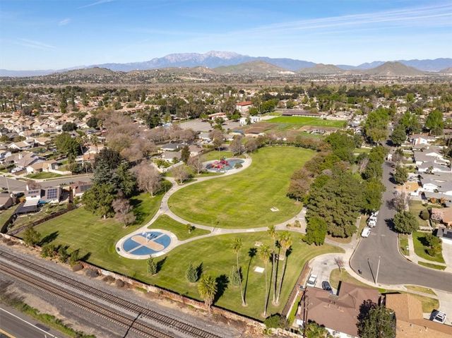 4865 Emerson, Riverside, CA 92504