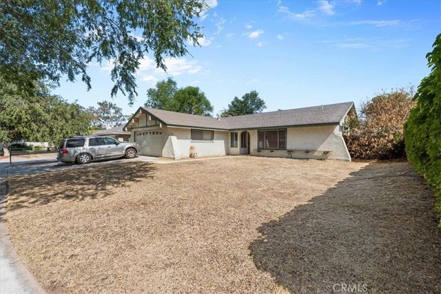 4865 Emerson, Riverside, CA 92504