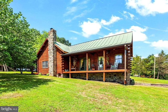 71 HULL DR, East Berlin, PA 17316