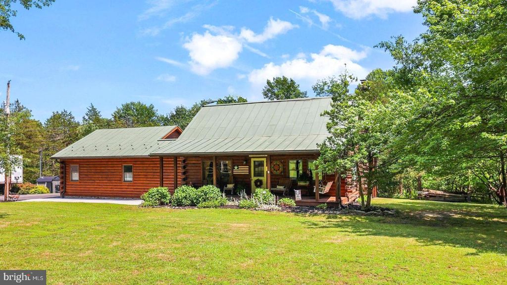 71 HULL DR, East Berlin, PA 17316