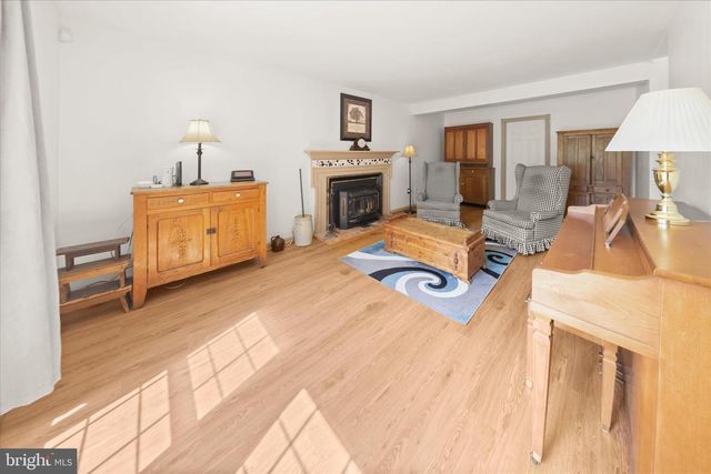 15702 APPLETON CT, Bowie, MD 20716