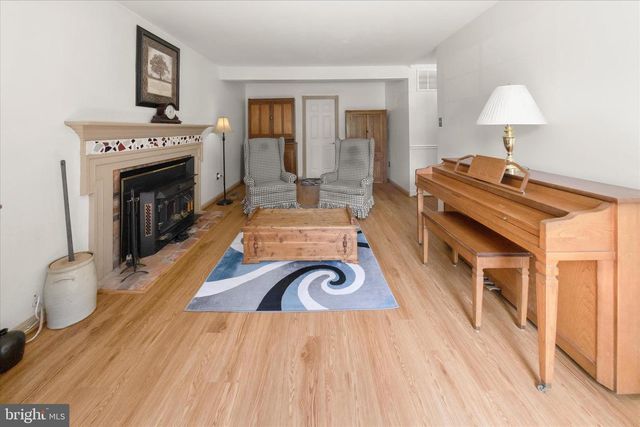 15702 APPLETON CT, Bowie, MD 20716