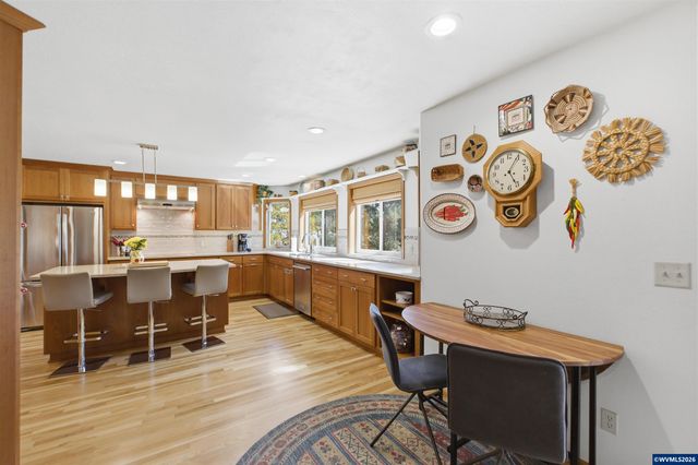 2153 NW Kari Pl, Corvallis, OR 97330