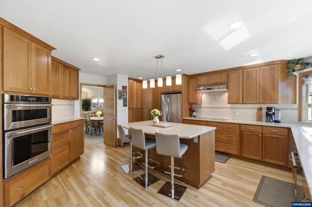 2153 NW Kari Pl, Corvallis, OR 97330
