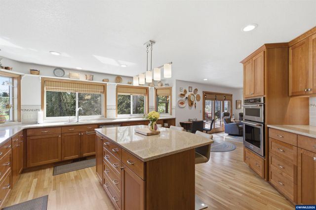 2153 NW Kari Pl, Corvallis, OR 97330