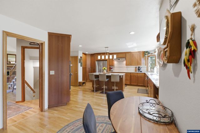 2153 NW Kari Pl, Corvallis, OR 97330