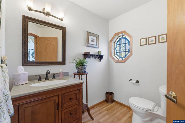 2153 NW Kari Pl, Corvallis, OR 97330