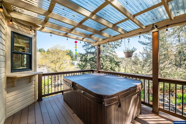 2153 NW Kari Pl, Corvallis, OR 97330