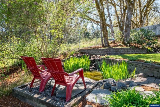2153 NW Kari Pl, Corvallis, OR 97330