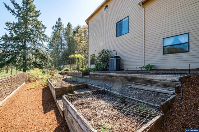 2153 NW Kari Pl, Corvallis, OR 97330