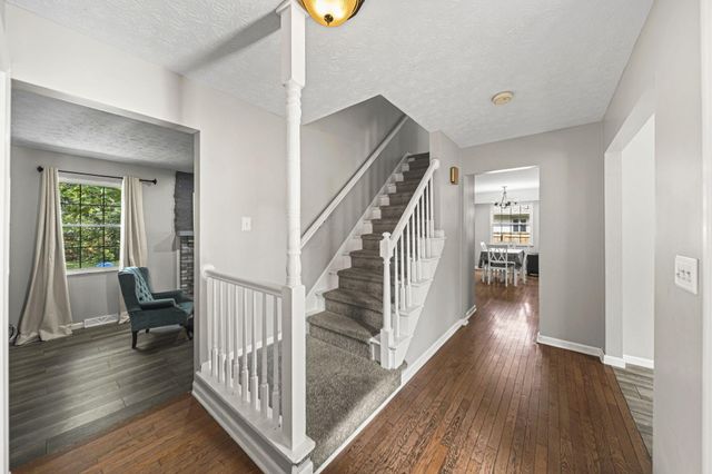 5515 Glasgow Place, Columbus, OH 43235