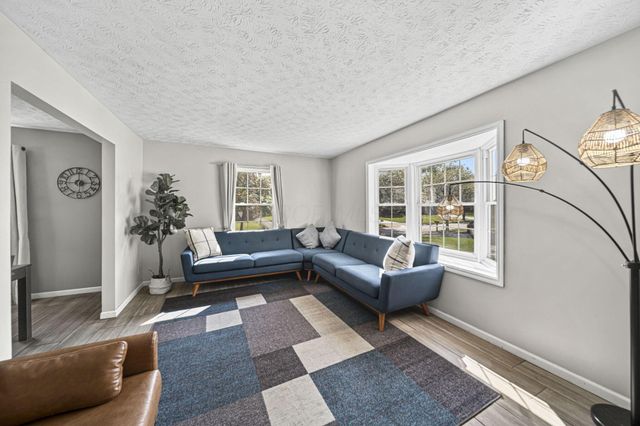 5515 Glasgow Place, Columbus, OH 43235