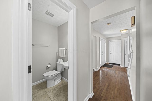 5515 Glasgow Place, Columbus, OH 43235