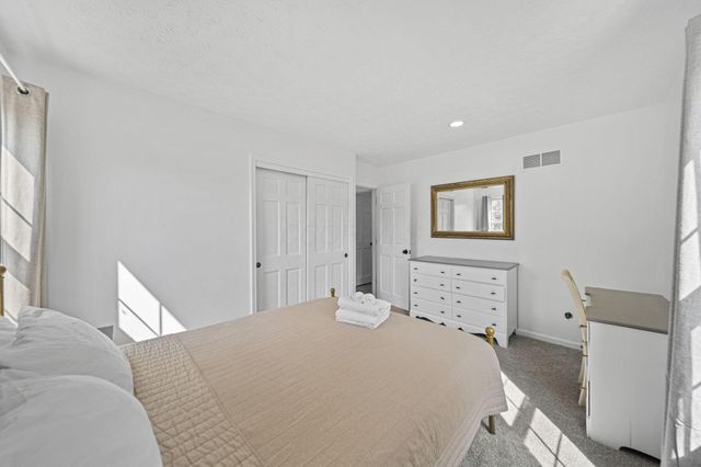 5515 Glasgow Place, Columbus, OH 43235