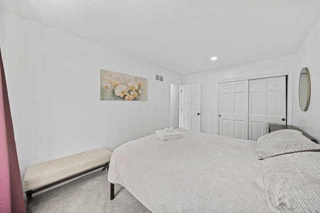 5515 Glasgow Place, Columbus, OH 43235