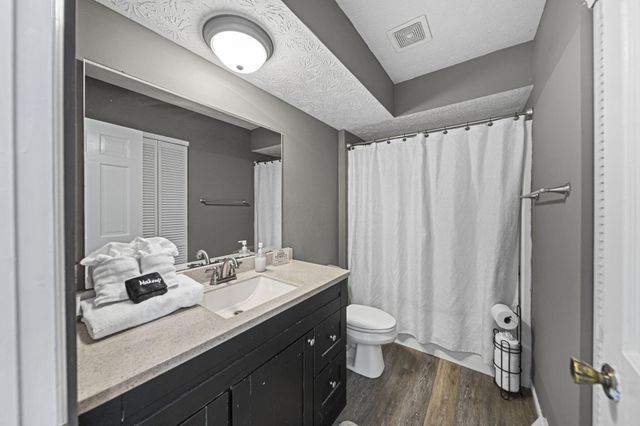 5515 Glasgow Place, Columbus, OH 43235