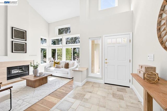 788 Crystal Ln, Pleasanton, CA 94566