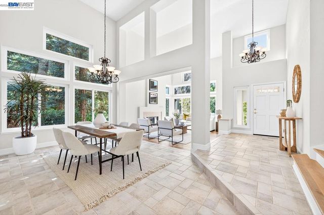 788 Crystal Ln, Pleasanton, CA 94566