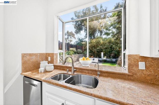 788 Crystal Ln, Pleasanton, CA 94566