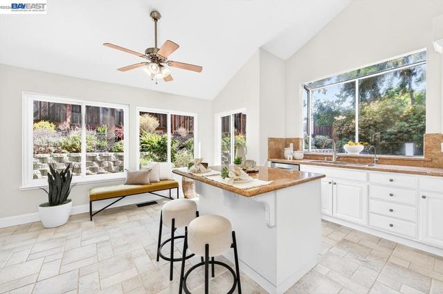 788 Crystal Ln, Pleasanton, CA 94566