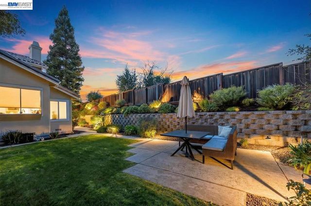 788 Crystal Ln, Pleasanton, CA 94566