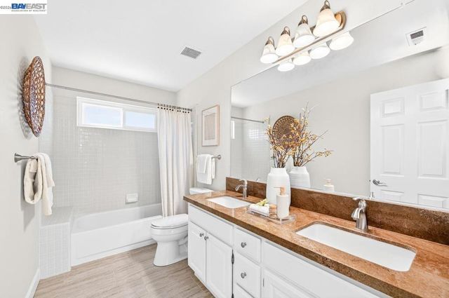 788 Crystal Ln, Pleasanton, CA 94566